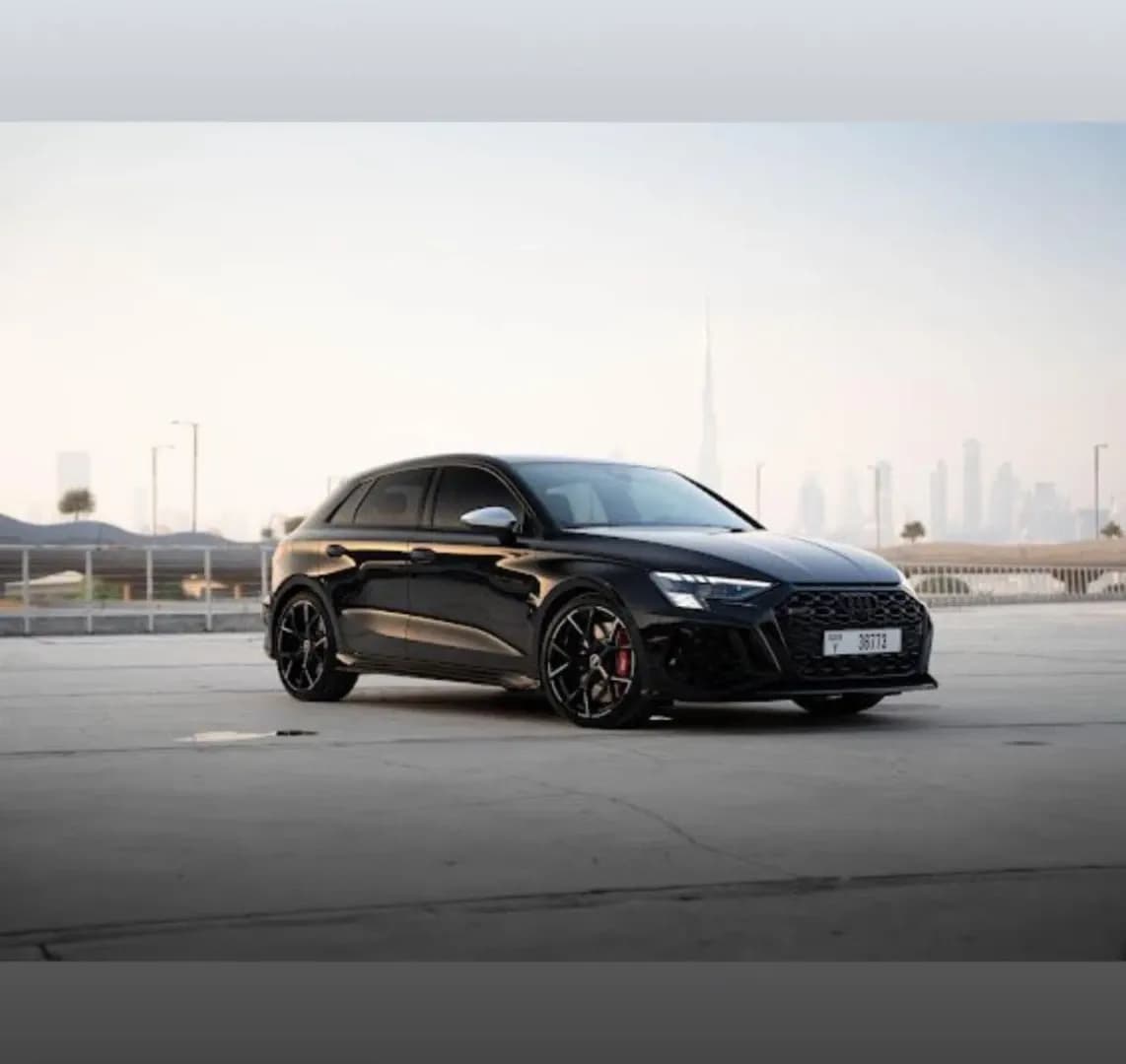 أودي أودي RS3 سبورتباك - رياضية rental car (2023) - image 1
