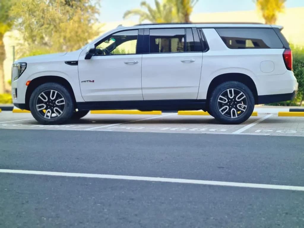 GMC GMC Yukon Denali - 7 Seater Car rental car (2025) - image 9