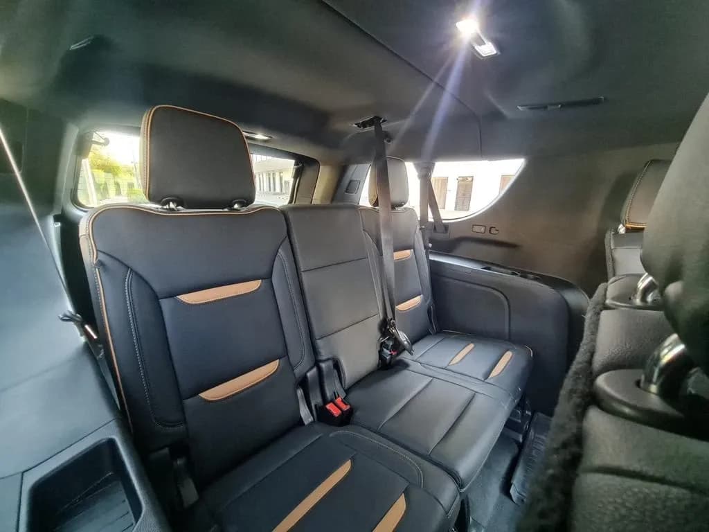 GMC GMC Yukon Denali - 7 Seater Car rental car (2025) - image 12