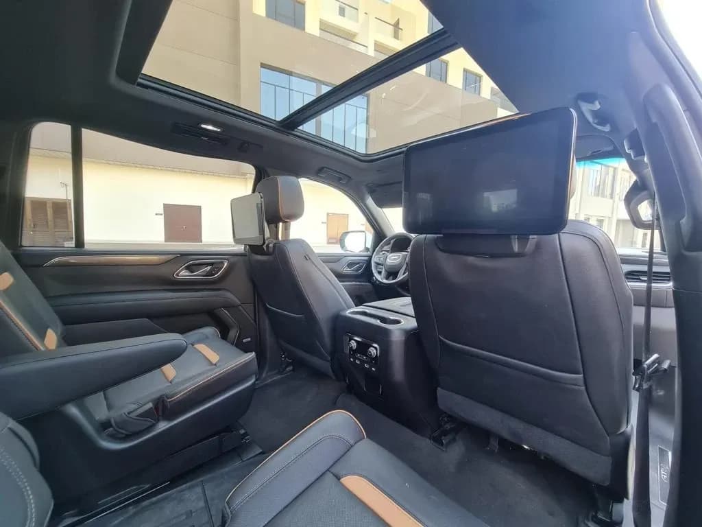 GMC GMC Yukon Denali - 7 Seater Car rental car (2025) - image 18