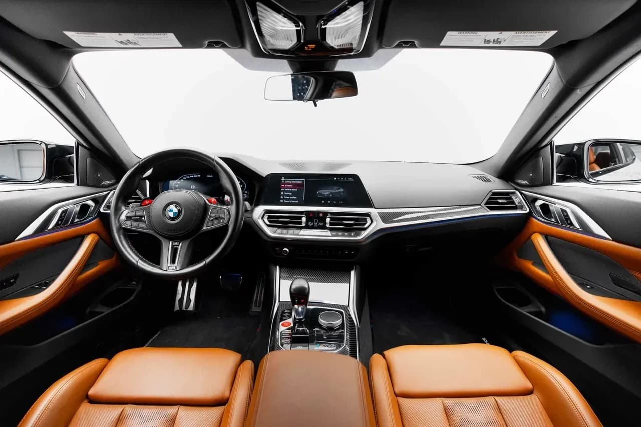 BMW BMW M4 Competition Convertible - Sports rental car (2023) - image 5