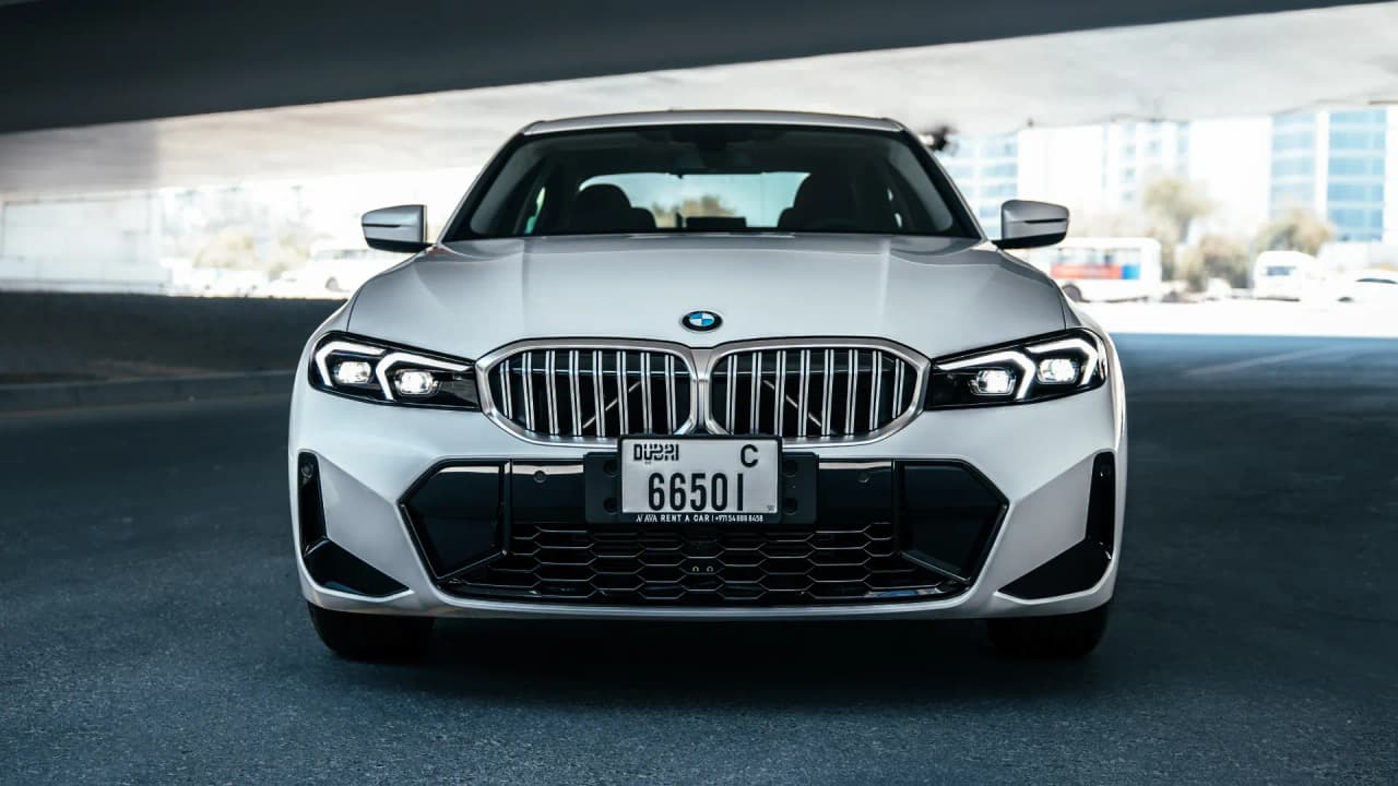 بي إم دبليو بي إم دبليو 320i
